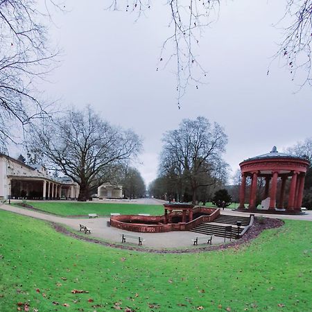 Privat Zimmer In Bad Homburg Bei Kurhaus บาดฮอมบูร์ก ฟอร์ แดร์เฮอเฮอ ภายนอก รูปภาพ