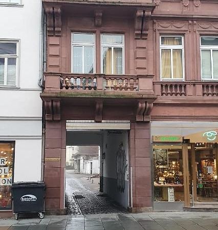 Privat Zimmer In Bad Homburg Bei Kurhaus บาดฮอมบูร์ก ฟอร์ แดร์เฮอเฮอ ภายนอก รูปภาพ