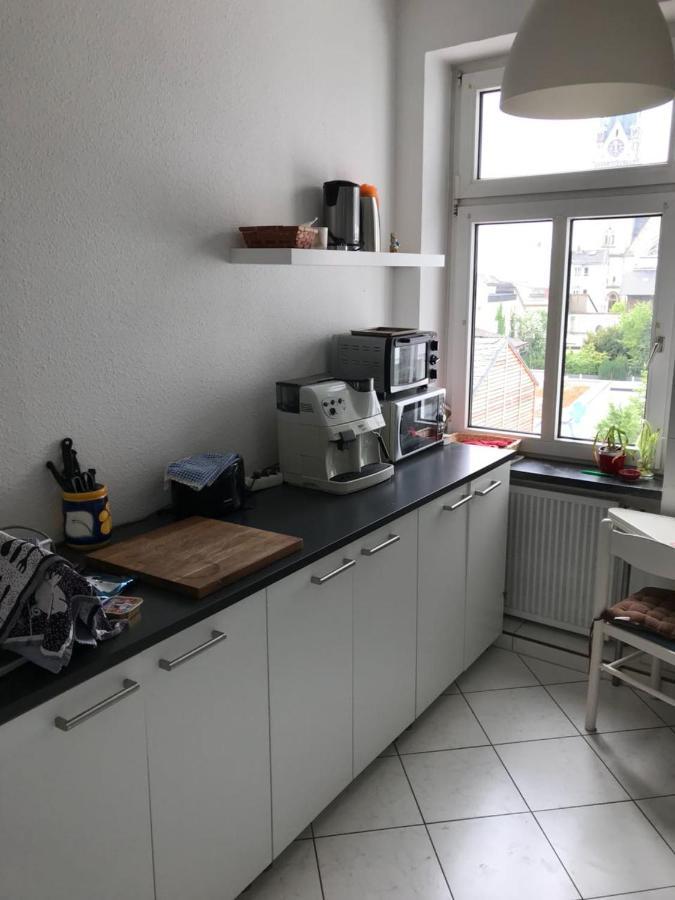 Privat Zimmer In Bad Homburg Bei Kurhaus บาดฮอมบูร์ก ฟอร์ แดร์เฮอเฮอ ภายนอก รูปภาพ